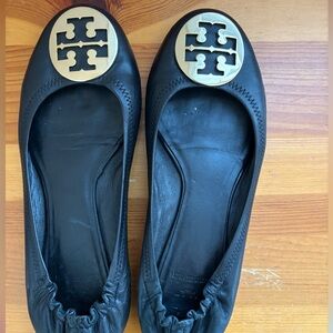 Tory Burch Black Leather Flats with Logo Medallion size 9
